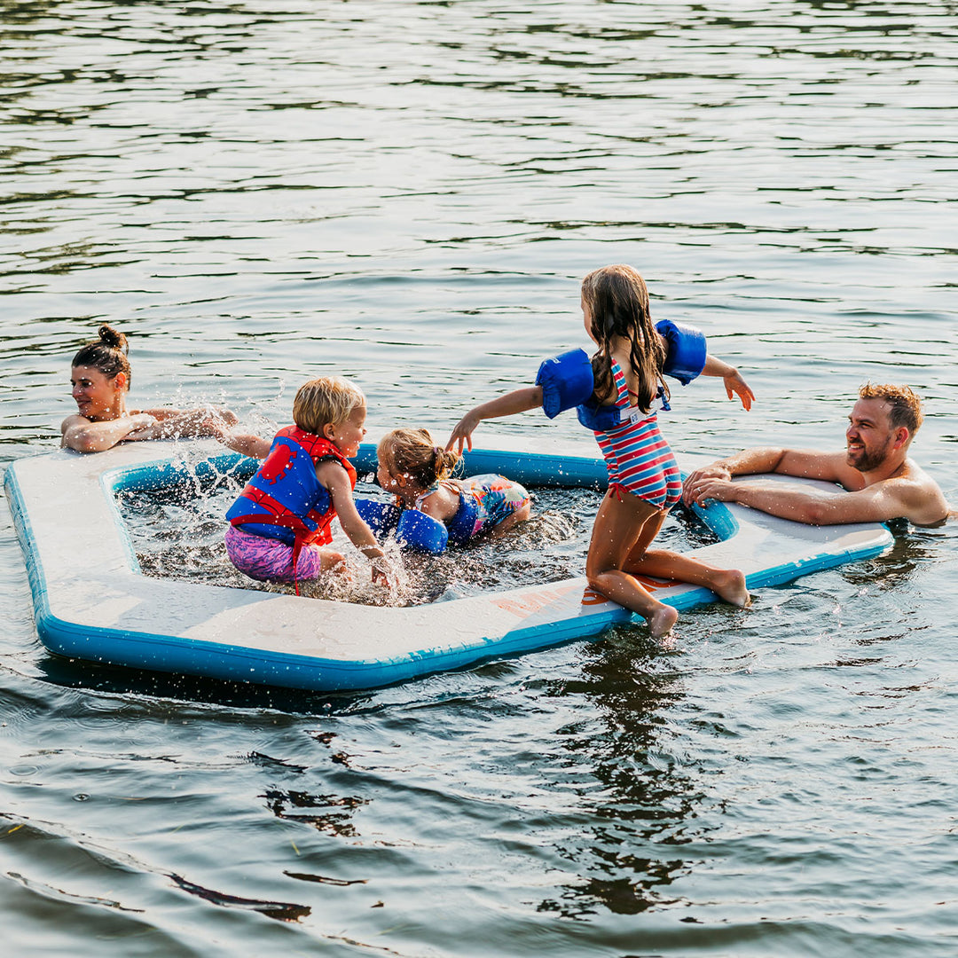 REEFLITE SPLASH | Inflatable Floating Splash Pool