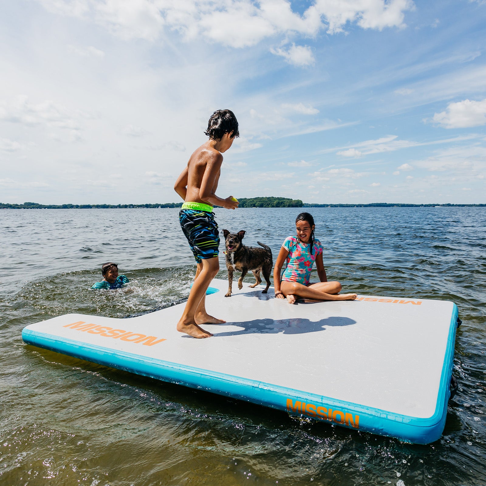 Large Inflatable Mat REEFLITE | Inflatable Water Mat | Compact + Easy-up – MISSION