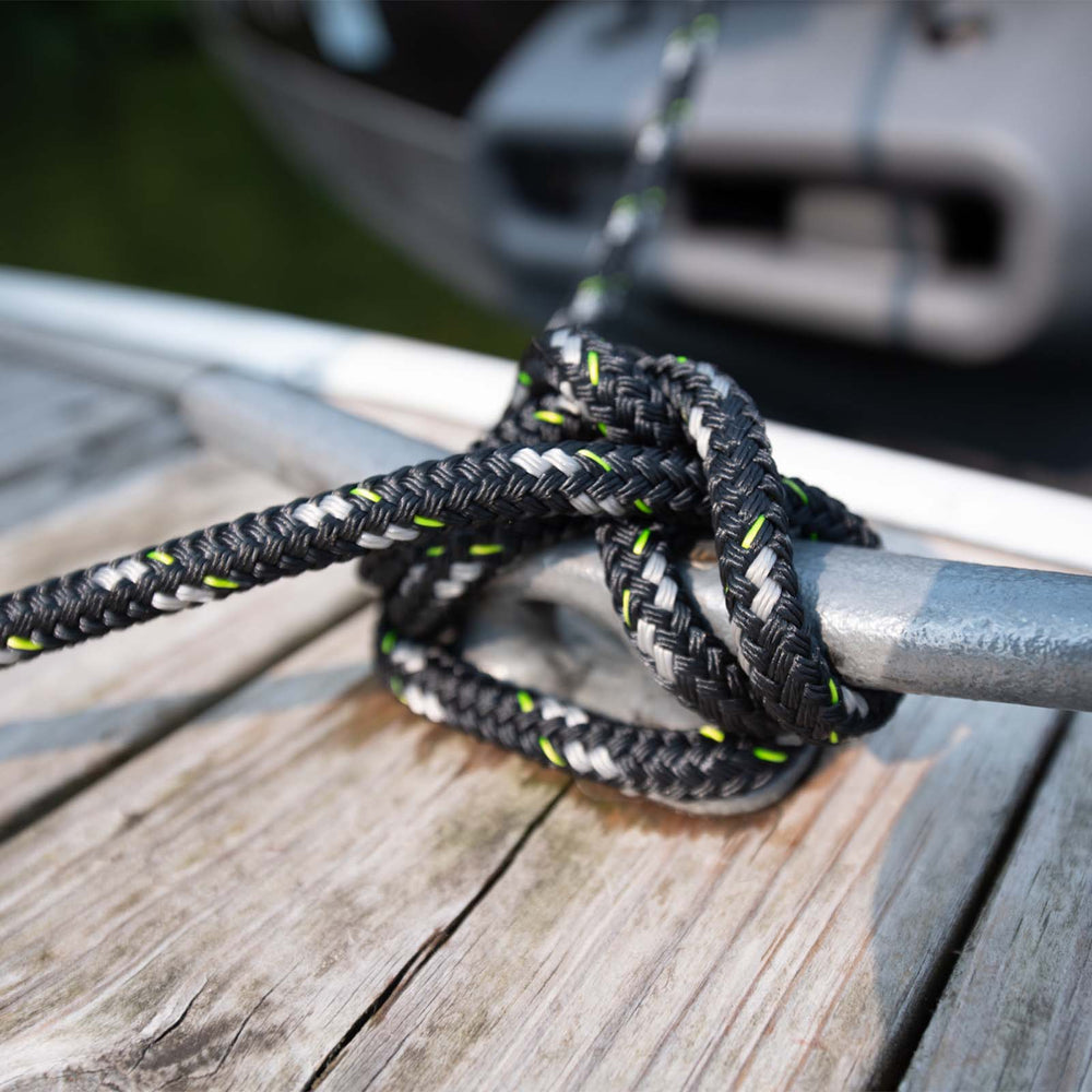 classic black dock lines in use 