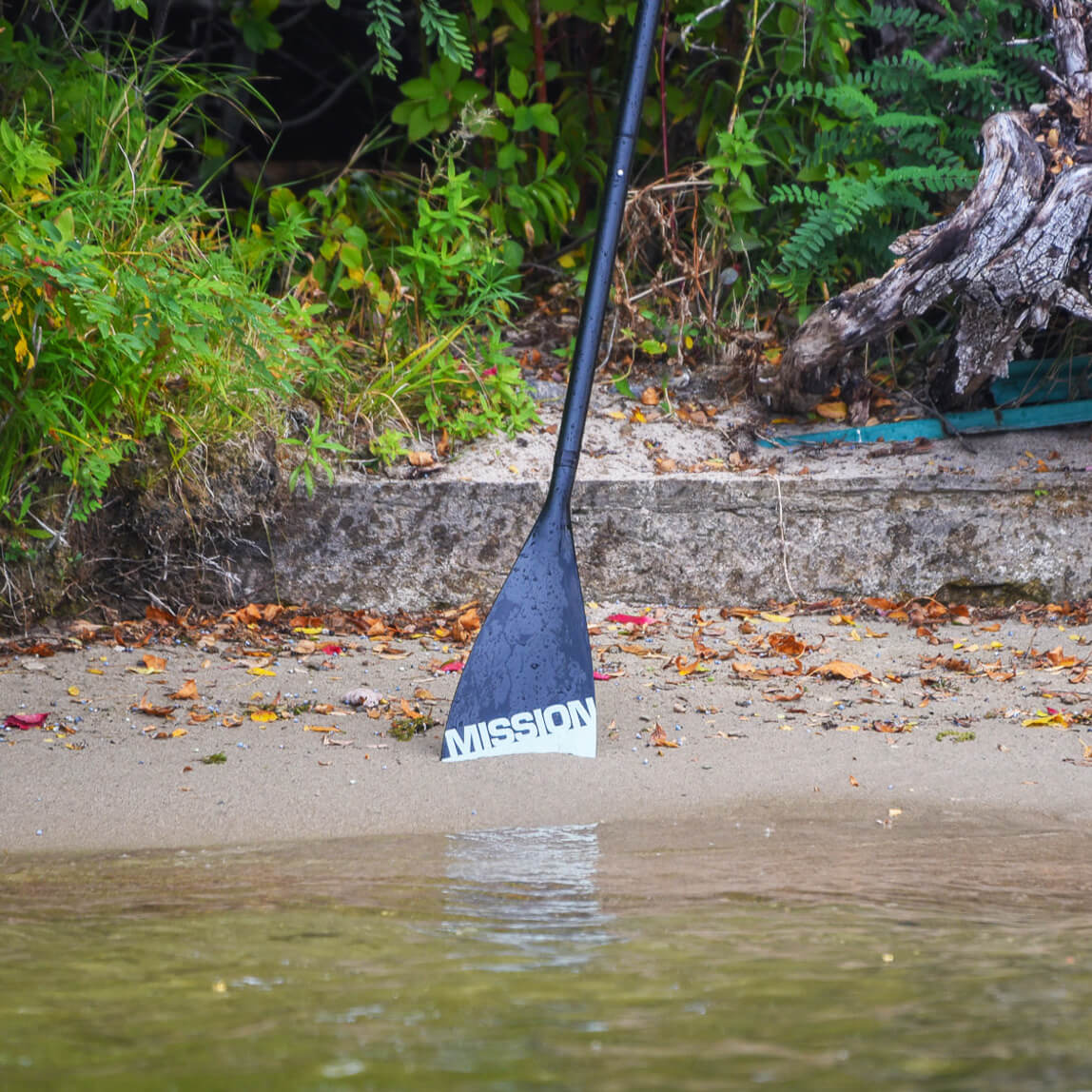 Aluminium iSUP Paddleboard Paddle on beach