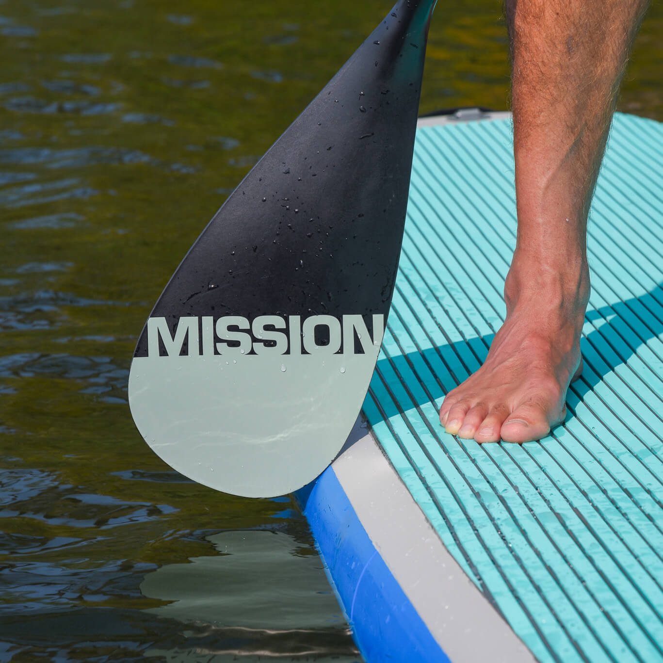 MISSION Aluminium iSUP Paddleboard Paddle in-use